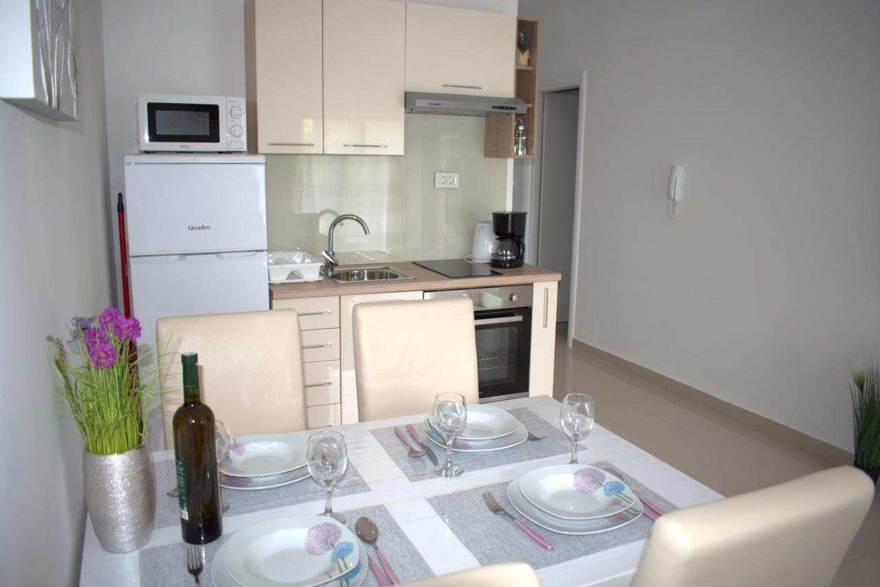Apartments Rena Σίμπενικ Εξωτερικό φωτογραφία